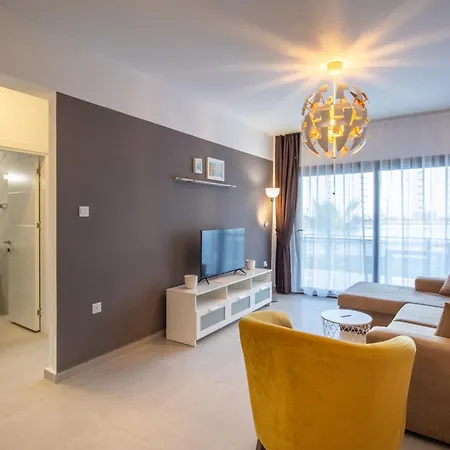 Ground Garden & Pool View Spacious At Caesar & Famagusta (Northern Cyprus)