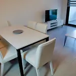 Ground Garden & Pool View Spacious At Caesar & Apartament