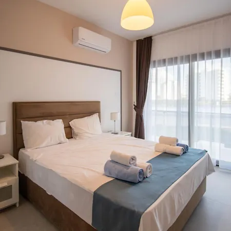 Ground Garden & Pool View Spacious At Caesar & Lägenhet Famagusta (Northern Cyprus)