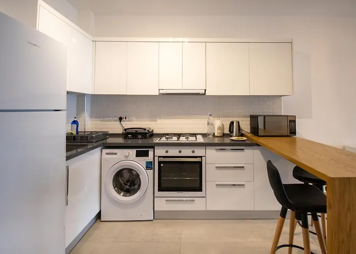 Ground Garden & Pool View Spacious At Caesar & Lejlighed Famagusta (Northern Cyprus)