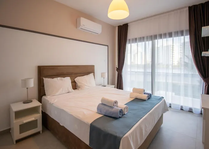 Ground Garden & Pool View Spacious At Caesar & Lejlighed Famagusta (Northern Cyprus)