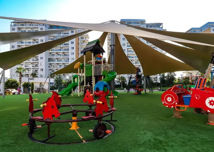 Ground Garden & Pool View Spacious At Caesar & Famagusta (Northern Cyprus)