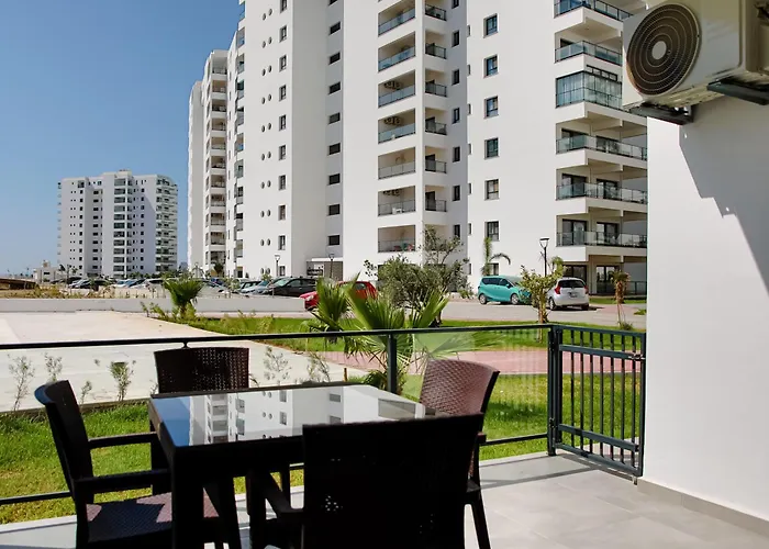 Ground Garden & Pool View Spacious At Caesar & Famagusta (Northern Cyprus)